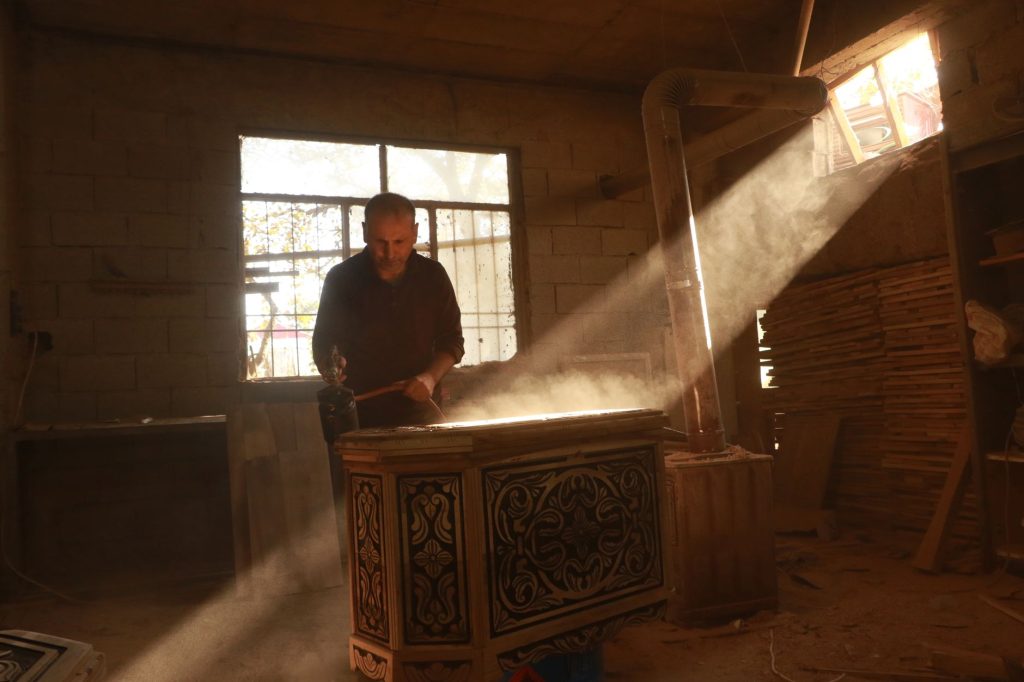 Sunlight across the Sanai3i workshop