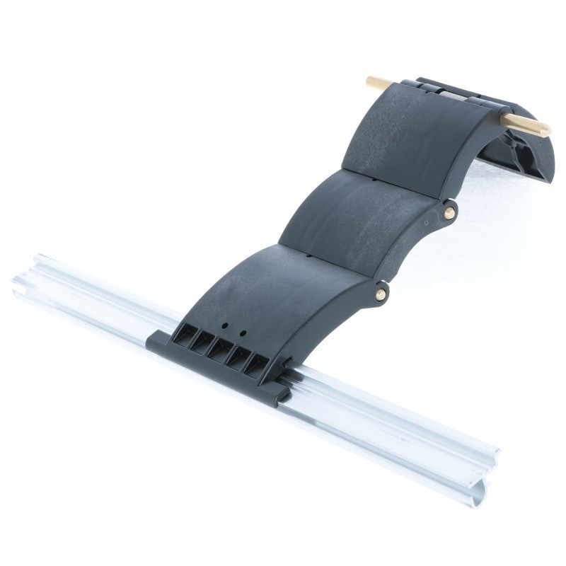 Roller shutter lock with its aluminium strip